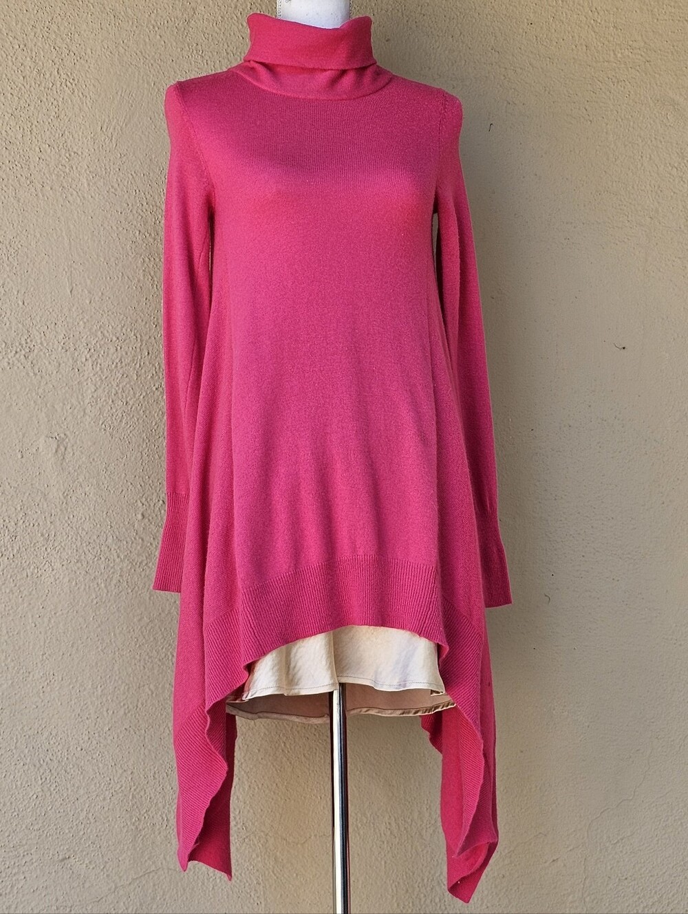 Giordano Ladies Sharkbite Asymmetrical Turtle Neck Tunic Wool & Viscose Sz 00